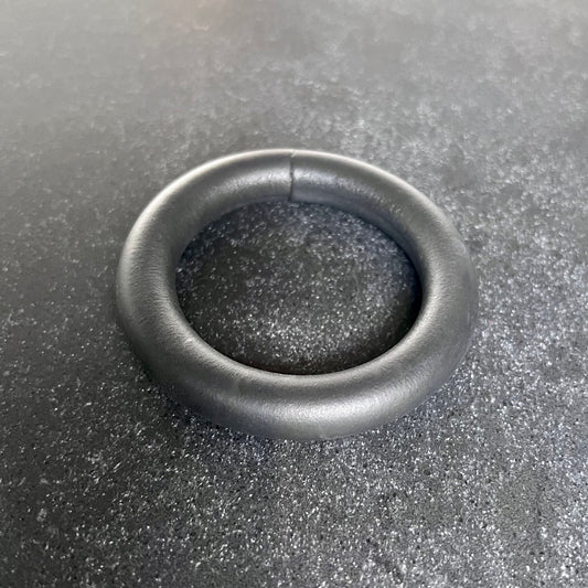 A simple rubber round black bangle